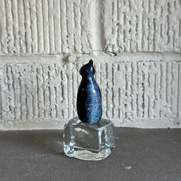 Ron Hinkle dying art glassworks penguin on ice. 3” H. Handmade West Virginia - Picture 2 of 9